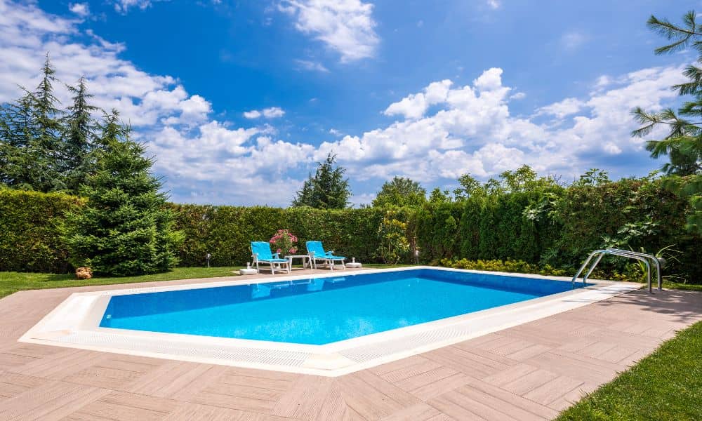 Swimming Pool Remodeling Ideas for Homeowners